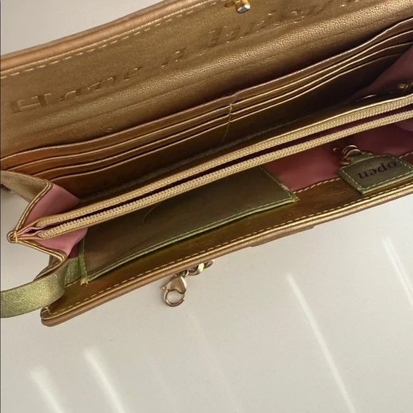 Juicy Couture Vintage Gold Tone Wallet - Picture 7 of 17